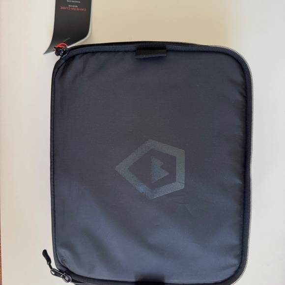 Wandrd Medium Camera Cube - Picture 12 of 16